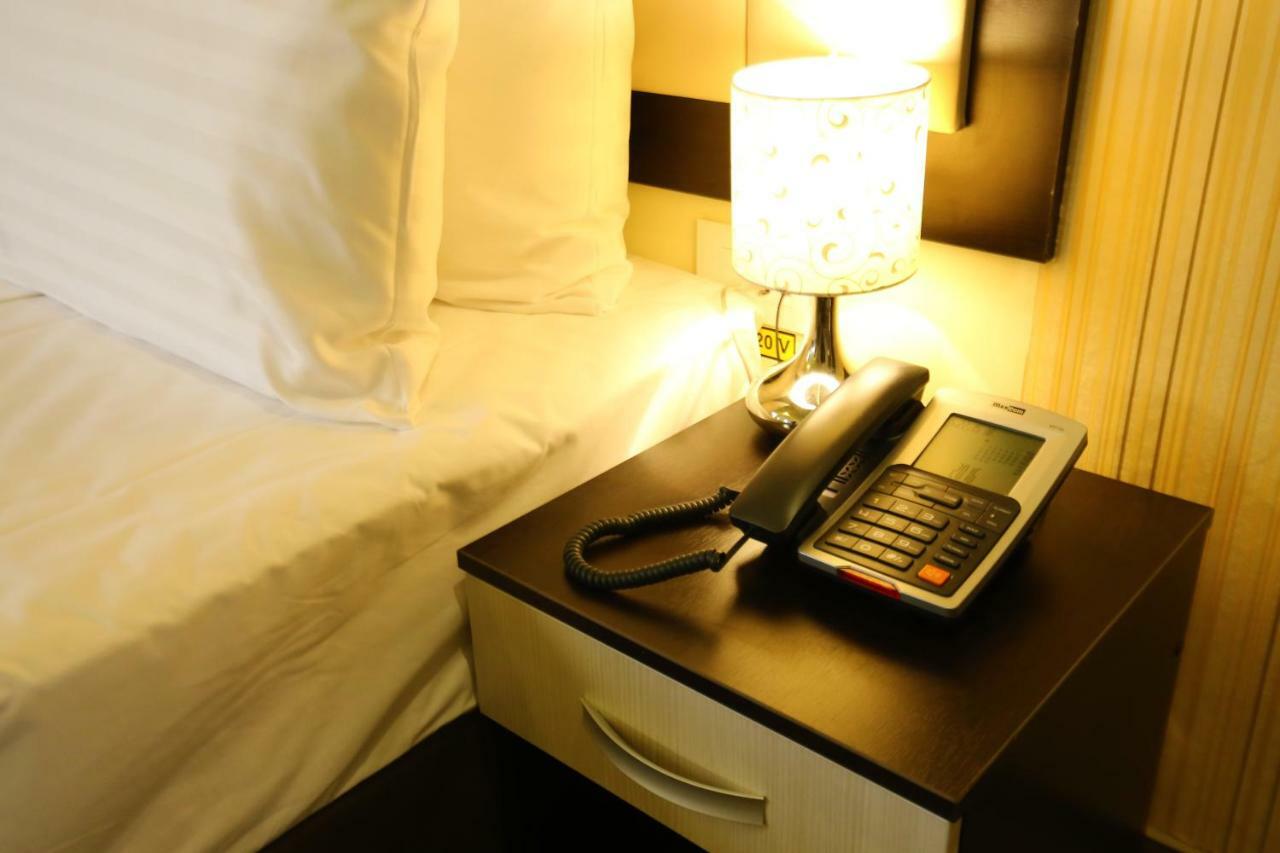 Best Western Plus Briston Otopeni Exterior foto