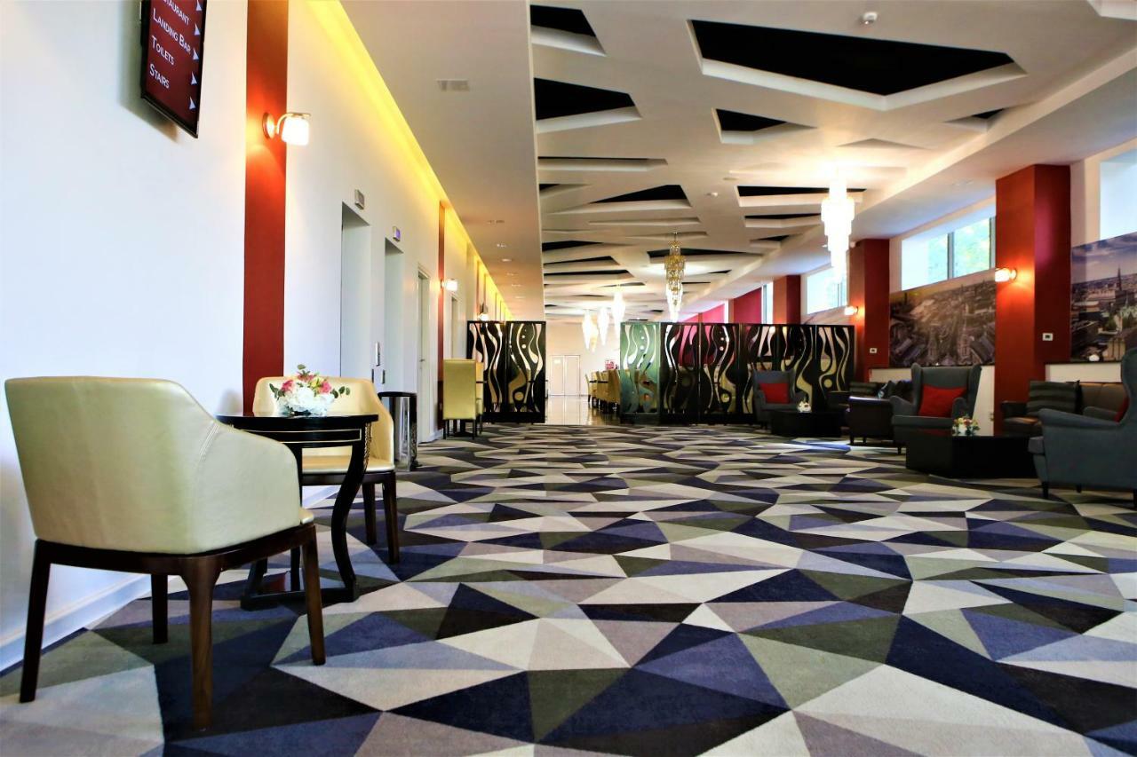 Best Western Plus Briston Otopeni Exterior foto